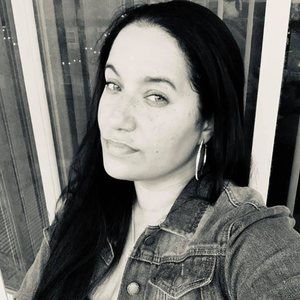 Meet your Posher, Brittney